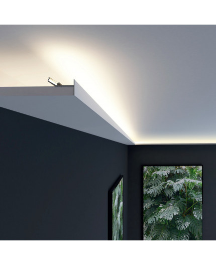 2m Glow-Up LED profile (raw aluminum), set with opal cover 2m Glow-Up LED profile (raw aluminum), set with opal cover