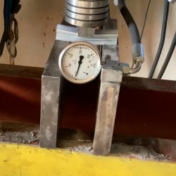 2m recessed floor / ground LED profile E5 (anodized, silver), with opal cover 2m recessed floor / ground LED profile E5 (anodized, silver), with opal cover