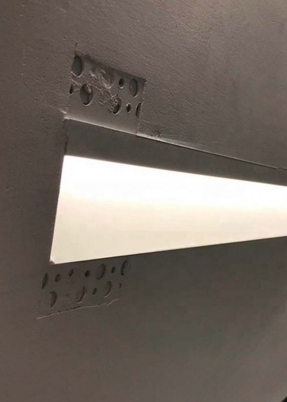 Sample of Plaster-in LED profile DW2 for ceiling and drywall, set with opal cover Sample of Plaster-in LED profile DW2 for ceiling and drywall, set with opal cover