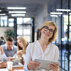 0.7m 24W 3000/4000/6500K 220-240VAC LINCEA Linear LED Luminaire 0.7m 24W 3000/4000/6500K 220-240VAC LINCEA Linear LED Luminaire