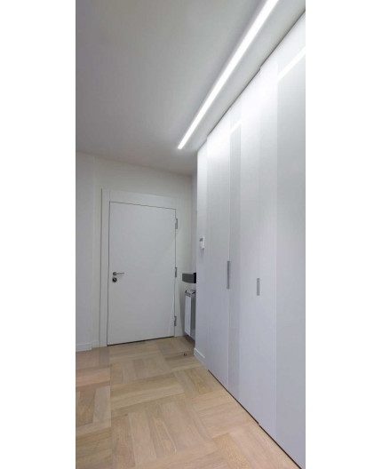 3m TL2 LED profile (painted, white), 23mm x 25mm, set with opal cover 3m TL2 LED profile (painted, white), 23mm x 25mm, set with opal cover