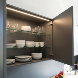 GLOVIA LED light for drawers, cupboards and closets, with IR switch, 2m cable GLOVIA LED light for drawers, cupboards and closets, with IR switch, 2m cable